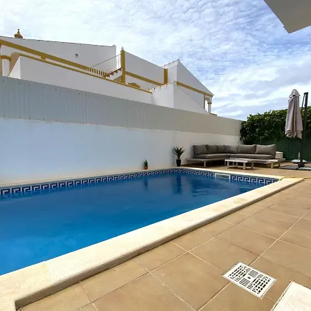 Amazing With Pool By Homing Vila Pêra