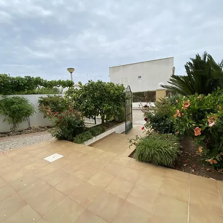 Amazing With Pool By Homing Villa